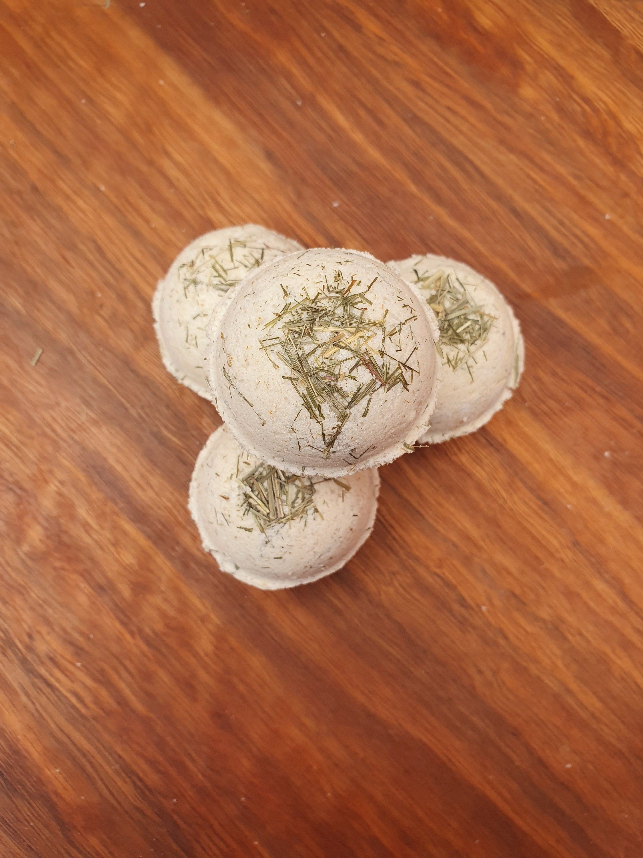 Lemongrass and Ginger Natural Bath Bomb