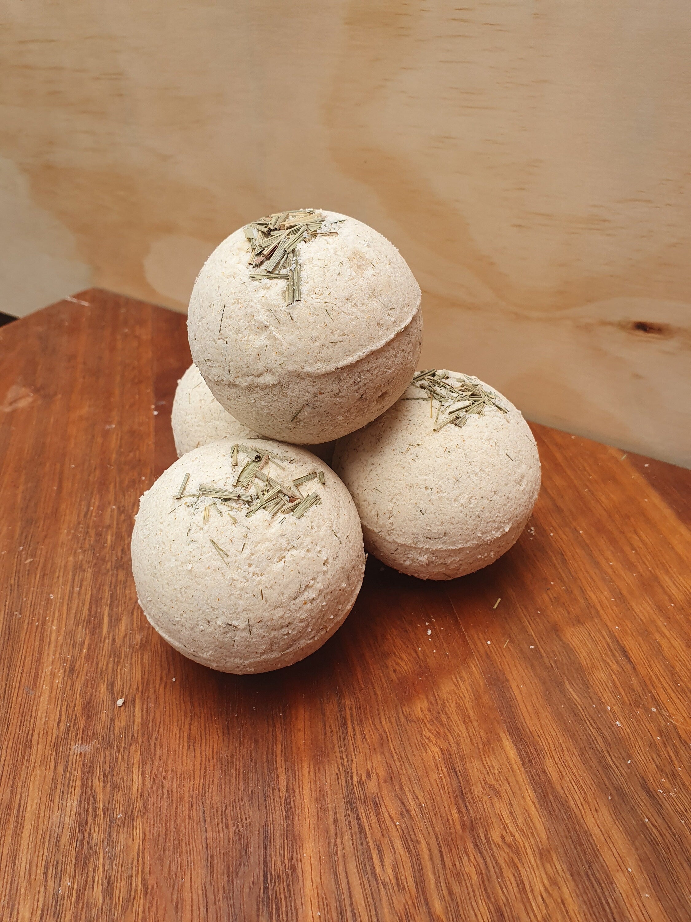 Lemongrass and Ginger Natural Bath Bomb