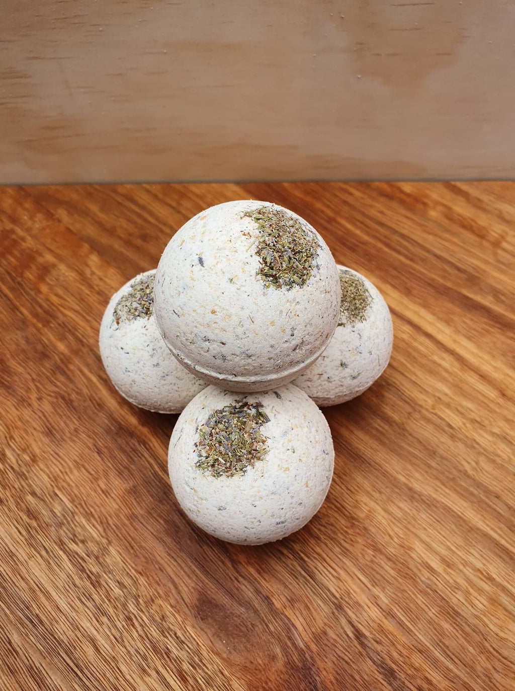 Lavender and Oat Natural Bath Bomb