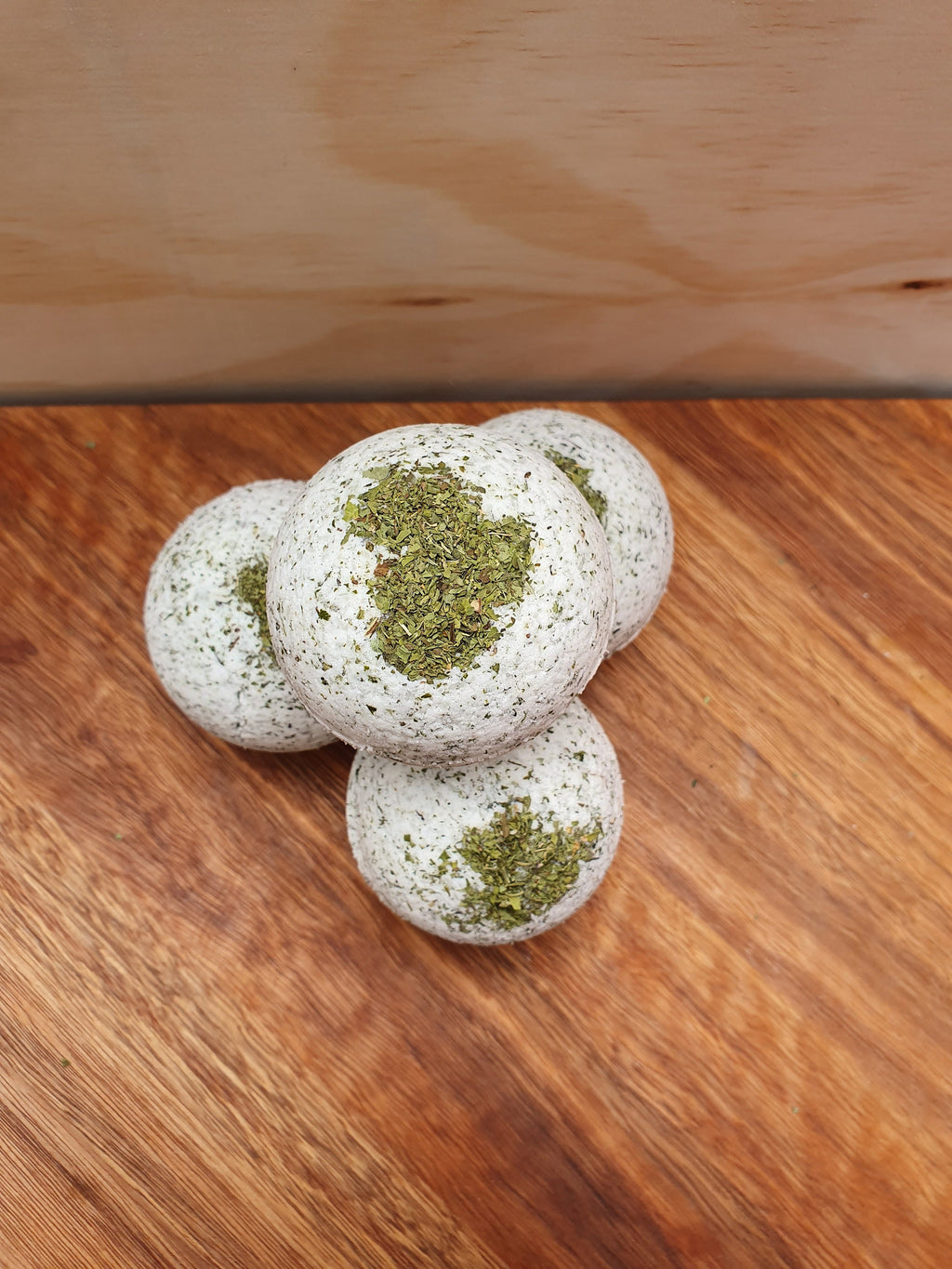 Spearmint Natural Bath Bomb