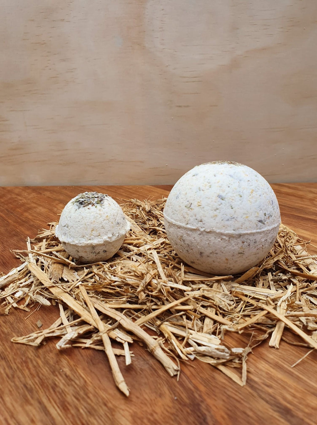 Lavender and Oat Natural Bath Bomb