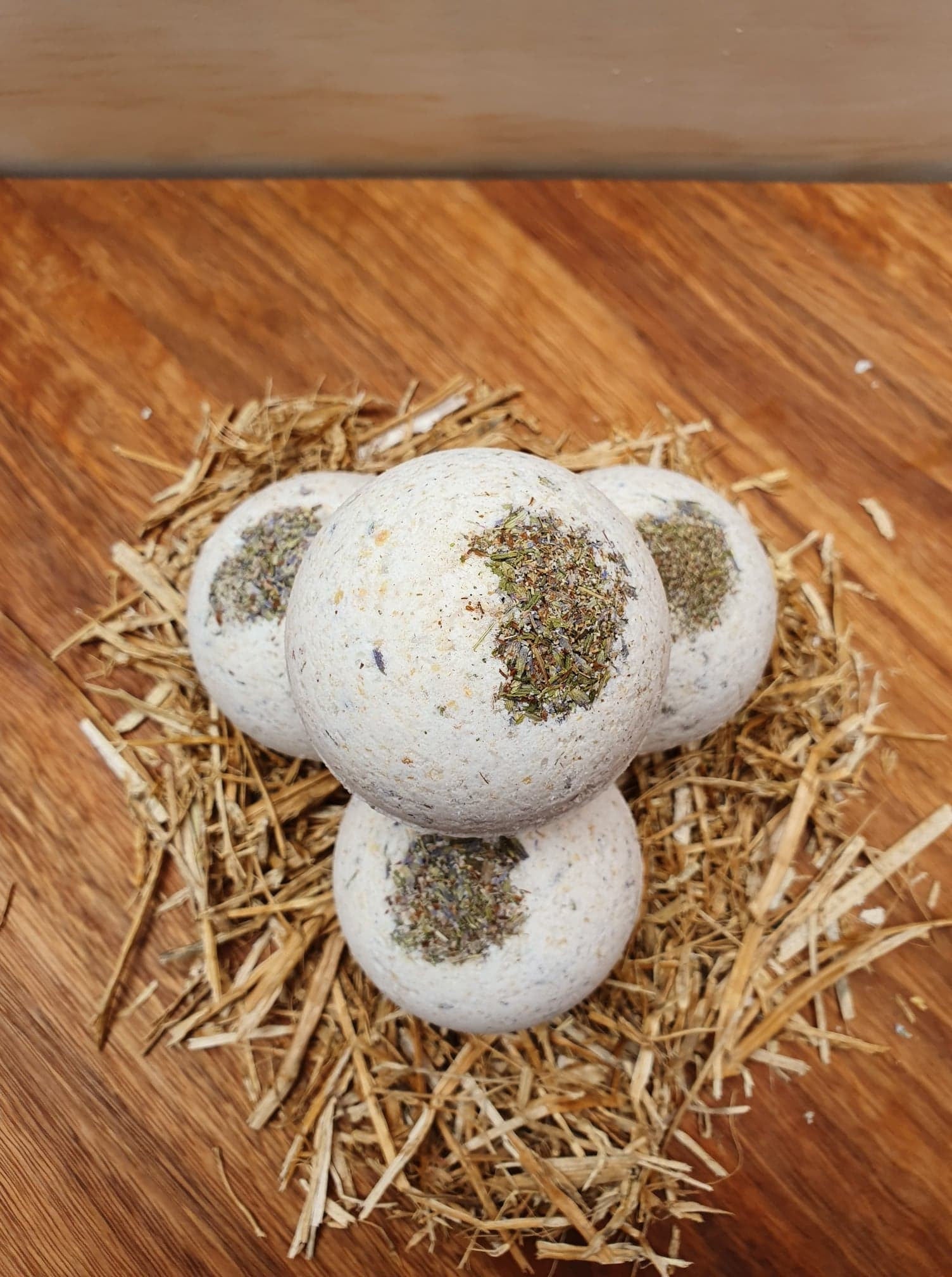 Lavender and Oat Natural Bath Bomb