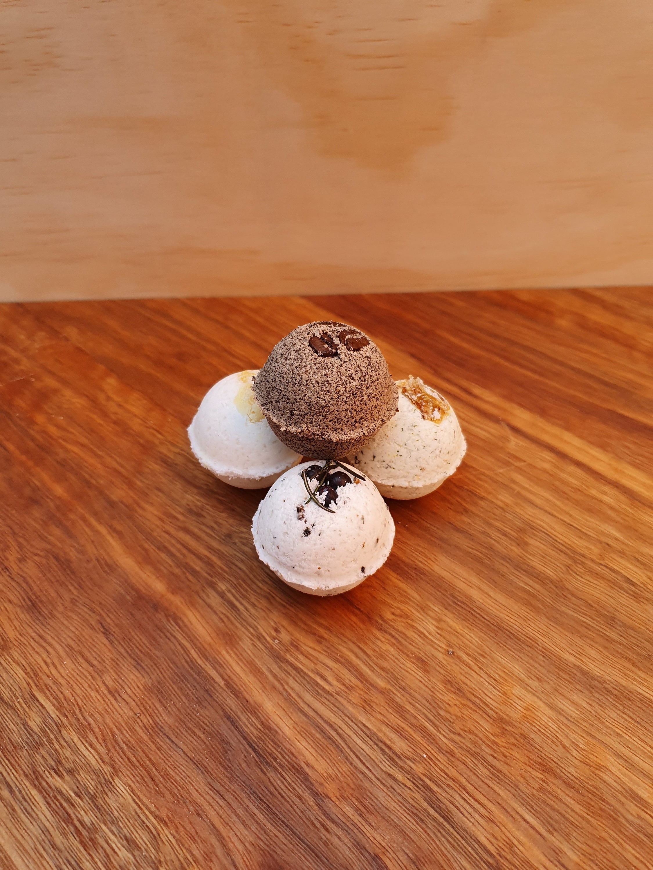 Mixed Natural Small Cocktail Bath Bomb Gift Set