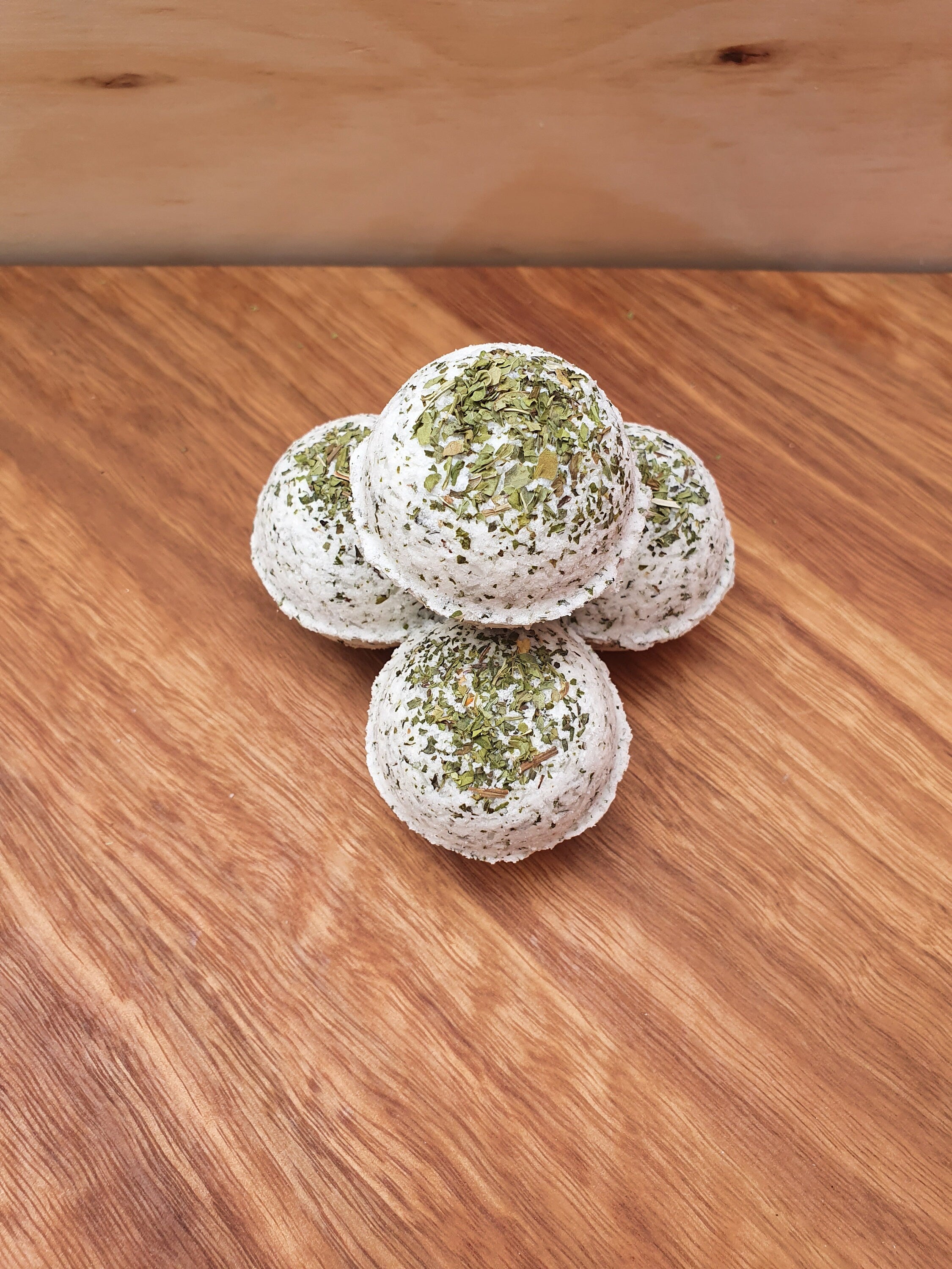 Spearmint Natural Bath Bomb