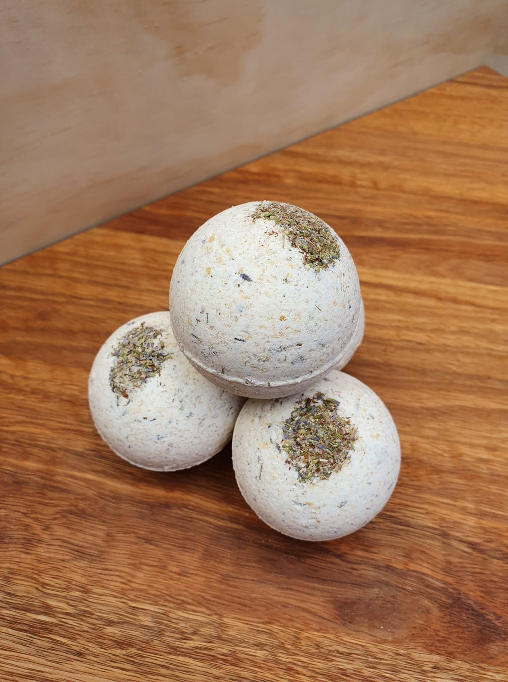 Lavender and Oat Natural Bath Bomb
