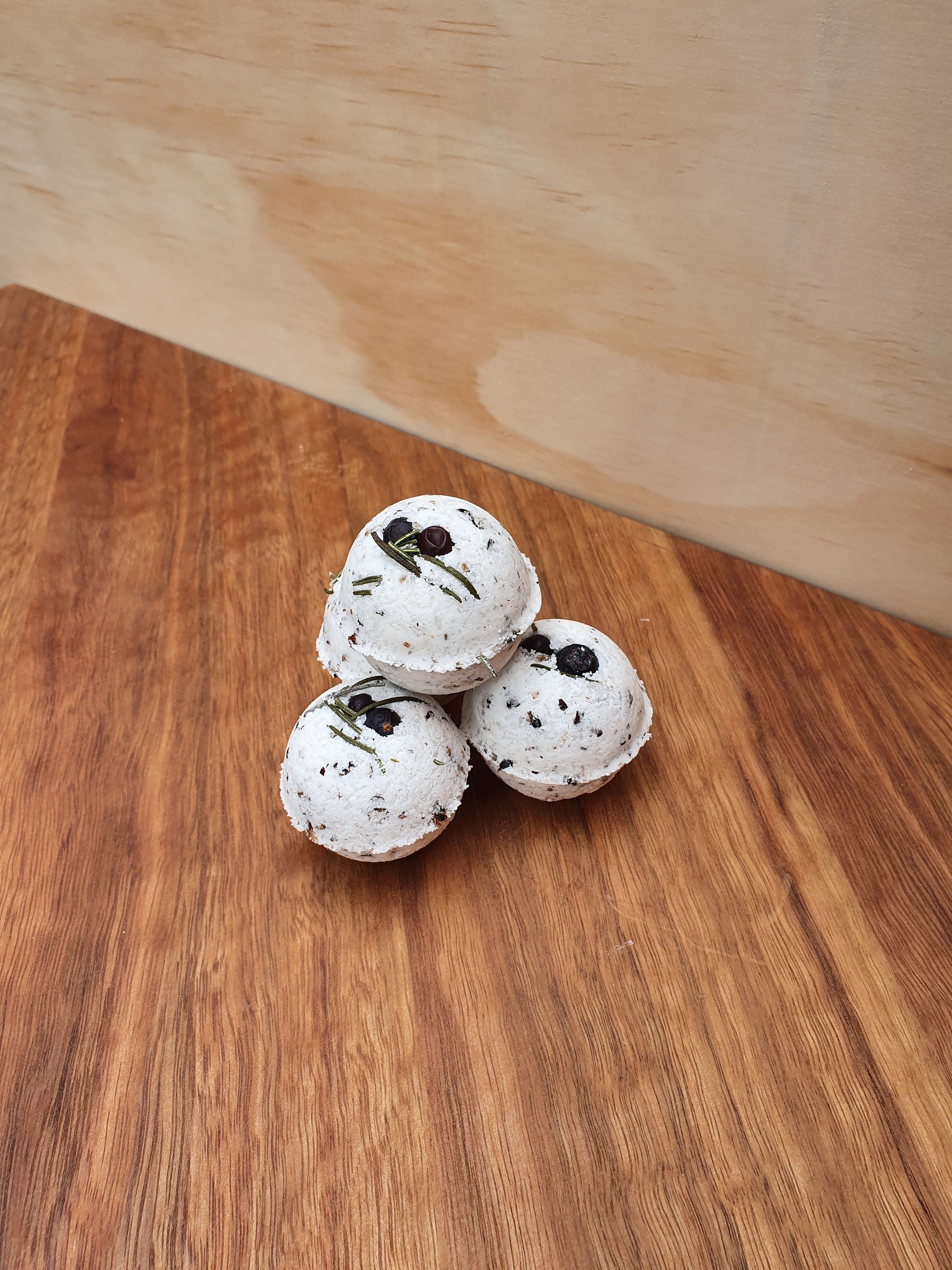 Gin and Tonic Natural Bath Bomb