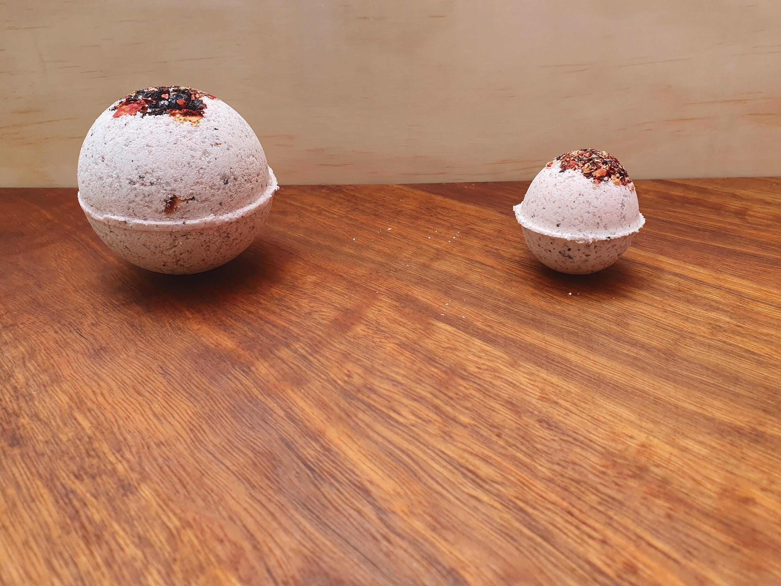Berry Natural Bath Bomb