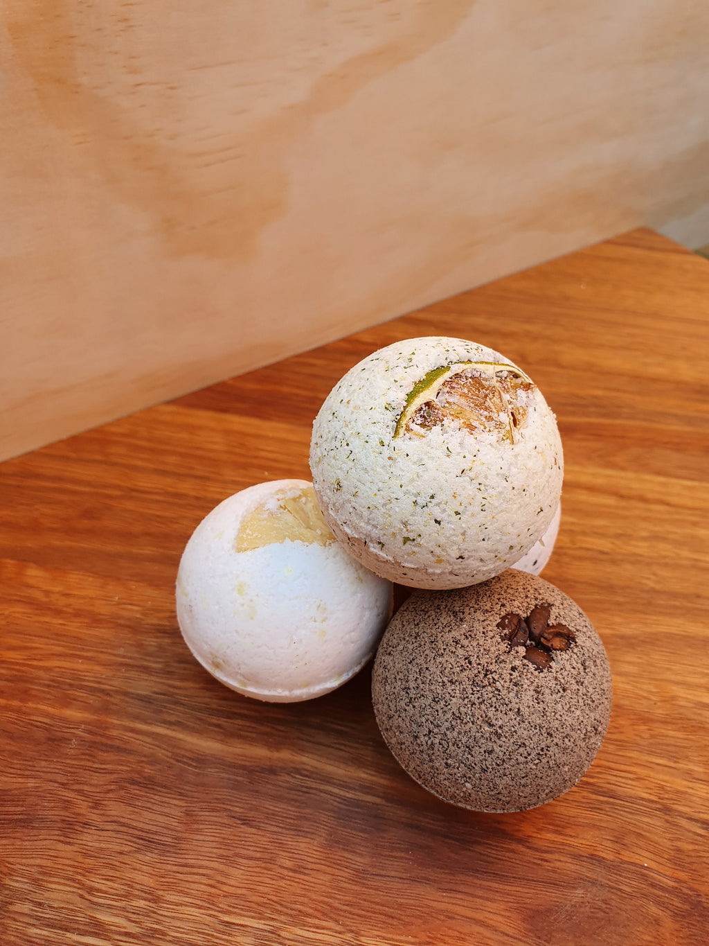 Mixed Natural Large Cocktail Bath Bomb Gift Set