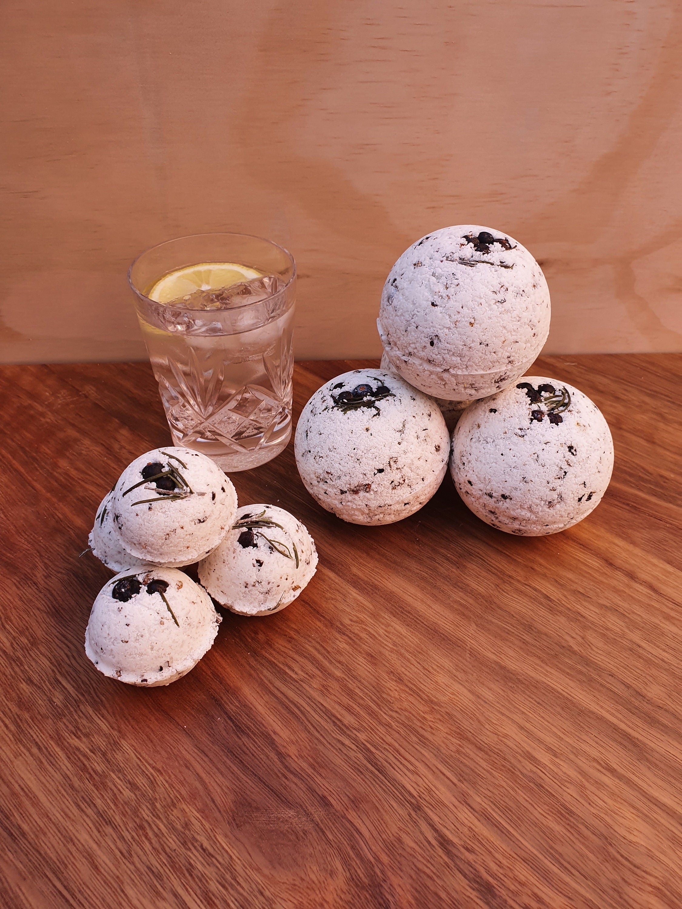 Gin and Tonic Natural Bath Bomb