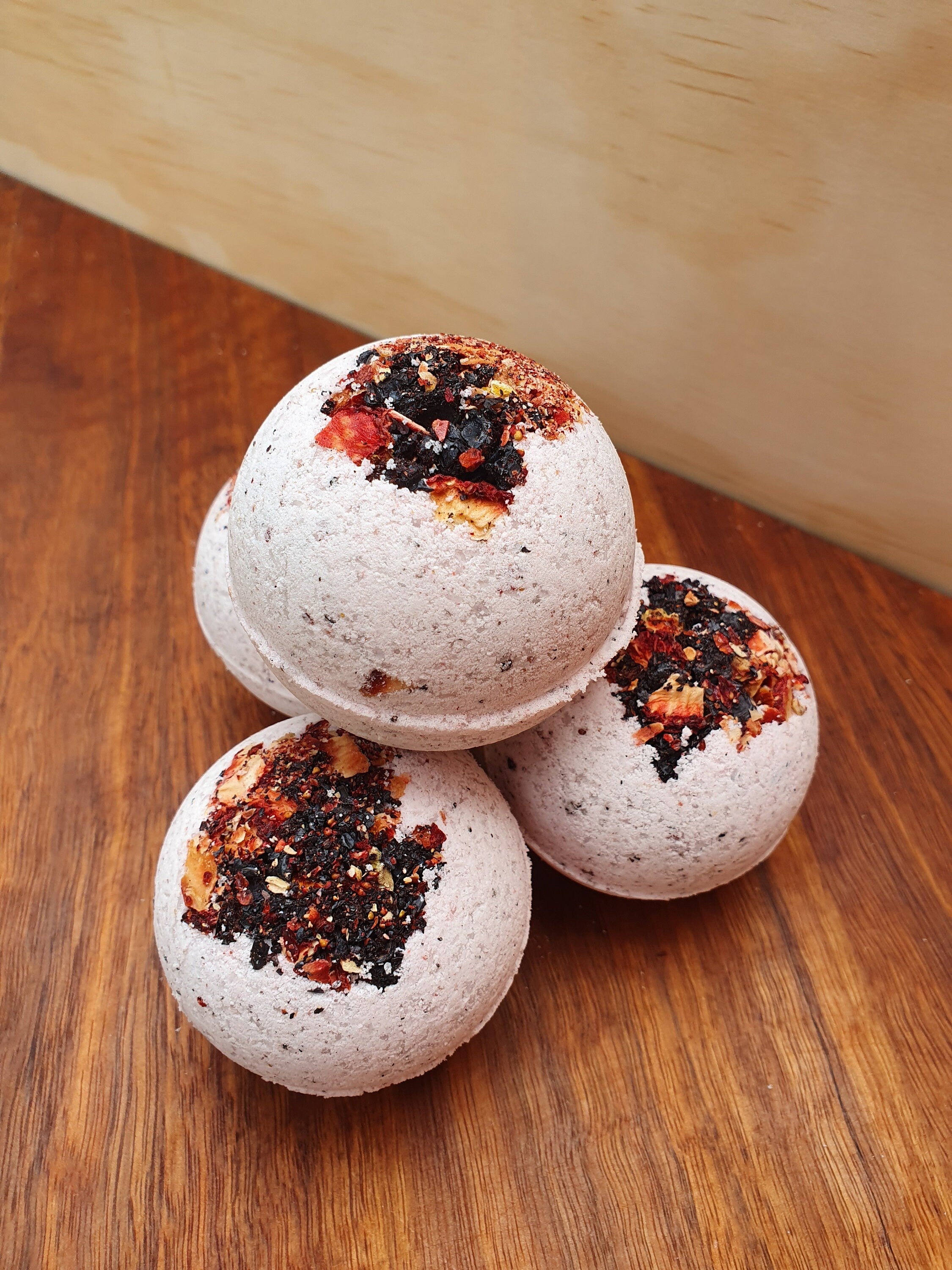 Berry Natural Bath Bomb